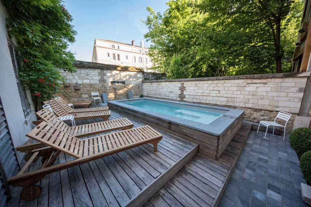 Piscine Le Champ des Oiseaux & Spa Hôtels Troyes