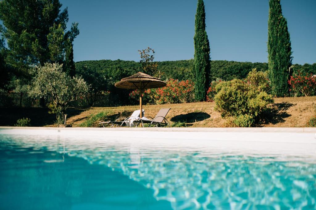 Piscine Le Clos Saint Michel & Spa Hôtels Spa à Malaucène