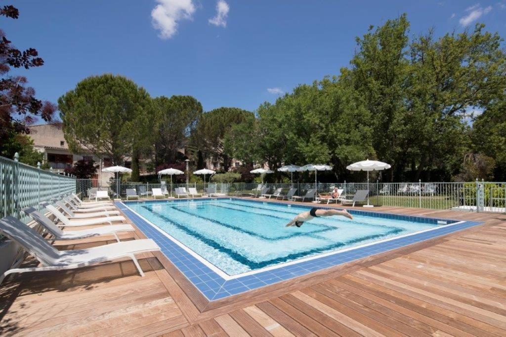 Piscine Le Mas de La Crémaillère Hôtels Spa à Gréoux-les-Bains