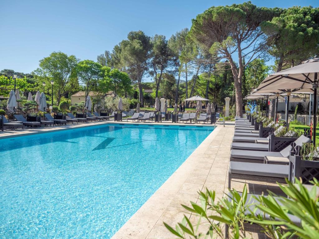 Piscine Le Vallon de Valrugues & Spa à Saint-Rémy-de-Provence