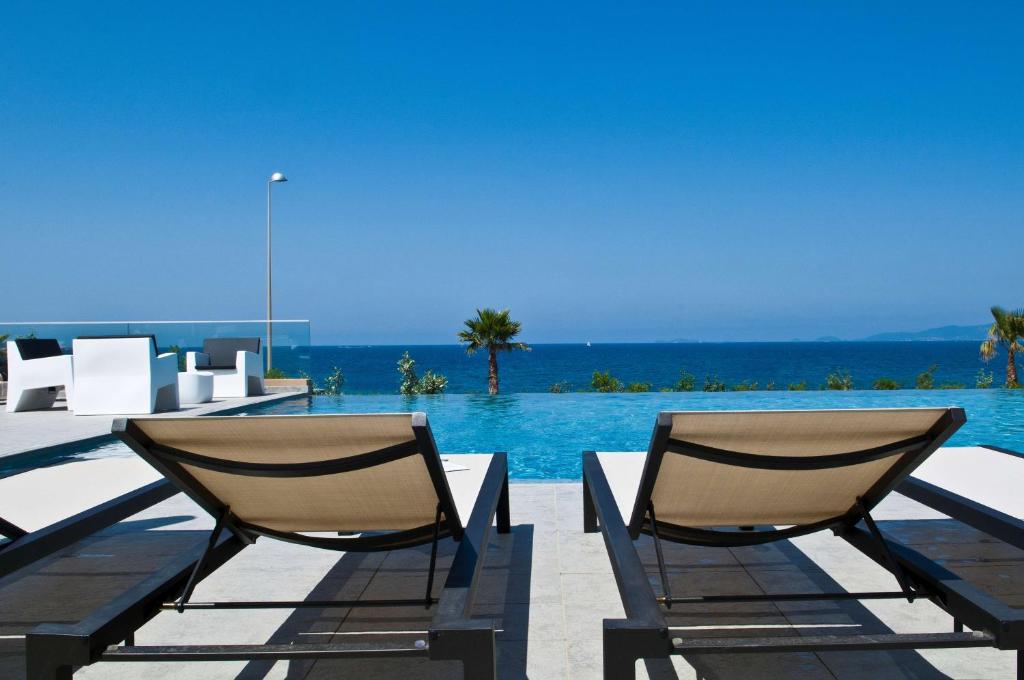 Piscine Radisson Blu Resort & Spa, Ajaccio Bay Hôtels Spa à Porticcio