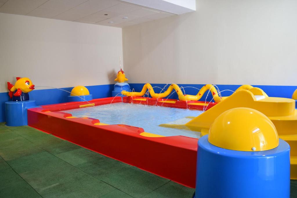 Pour les enfants Hôtels Spa à Cauterets Garden & City Cauterets Balneo