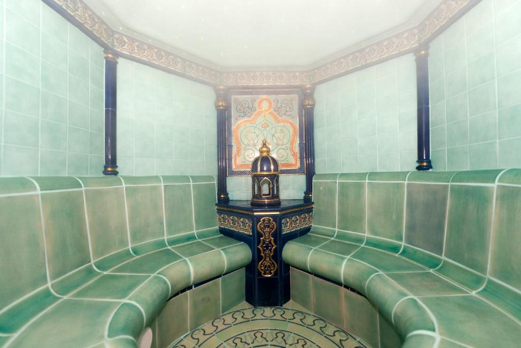 Relax Hôtels Spa à Niederbronn-les-Bains du Parc, Restaurant,& Wellness