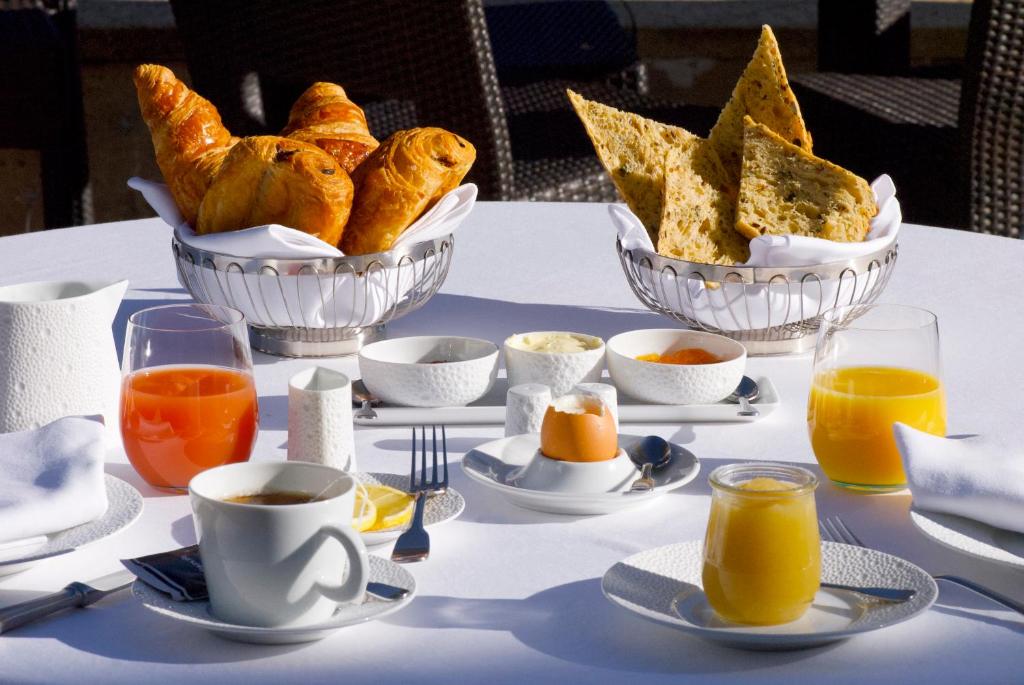 Restaurant Hôtel Spa AUX DUCS DE SIENNE Montagne