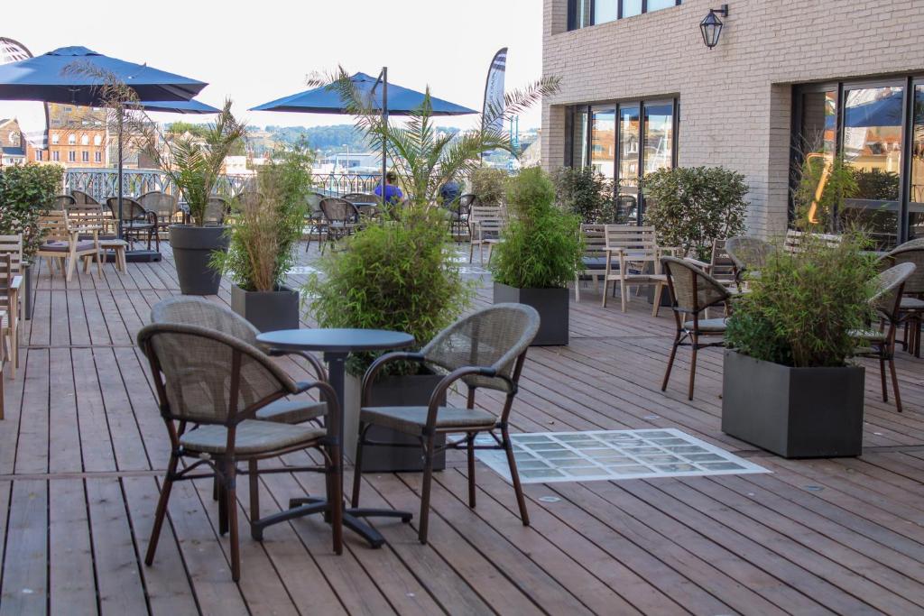 Restaurant Hôtel Spa LA TOUR AUX CRABES près de la plage Dieppe Restaurant Hôtel Spa LA TOUR AUX CRABES près de la plage Dieppe