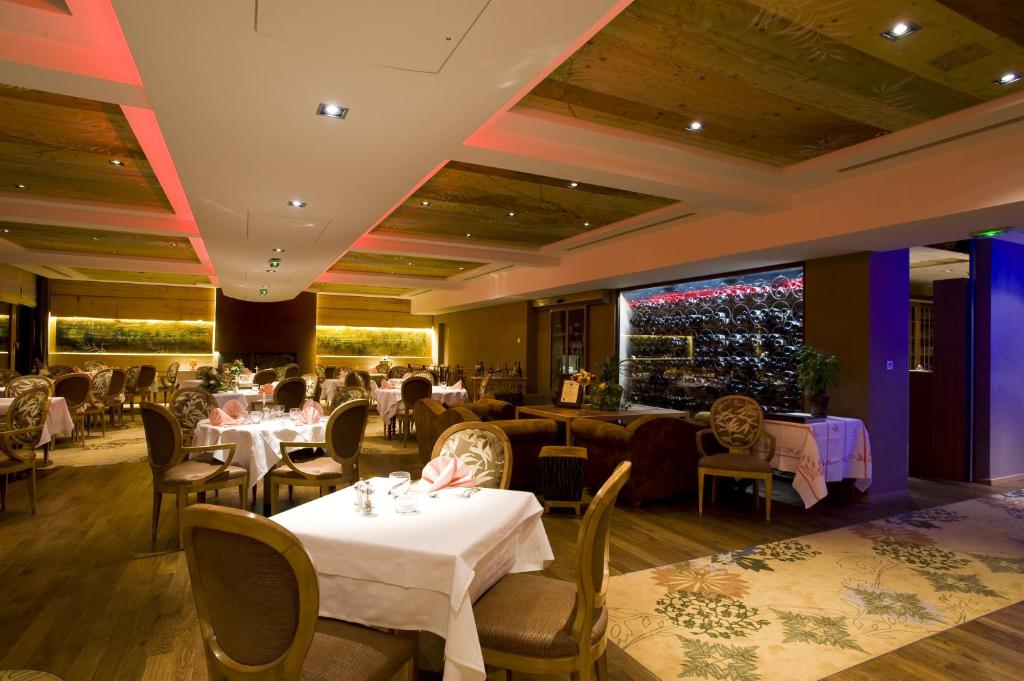 Restaurant Hôtels à La Petite-Pierre Spa Hôtel Restaurant Au Lion d'Or Restaurant Hôtels à La Petite-Pierre Spa Hôtel Restaurant Au Lion d'Or