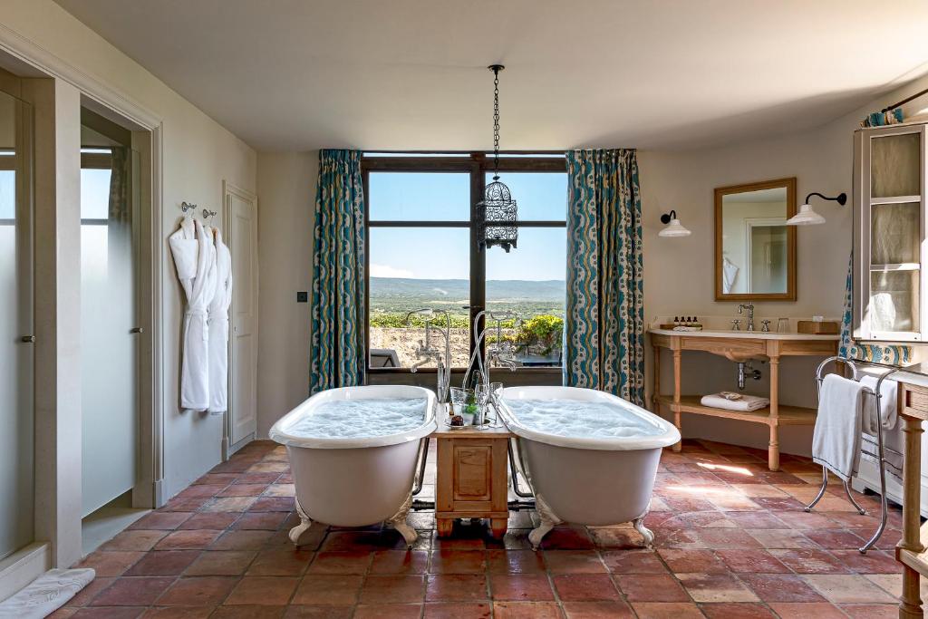 Salle de bains Hôtel Crillon le Brave Spa