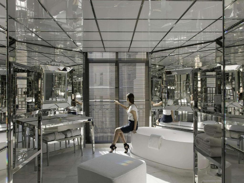 Salle de bains Hôtel Le Royal Monceau Raffles Paris Spa - Champs-Elysées