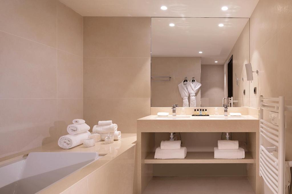 Salle de bains Hôtel Spa à Valenciennes Royal Hainaut Spa & Resort Hôtel Valenciennes
