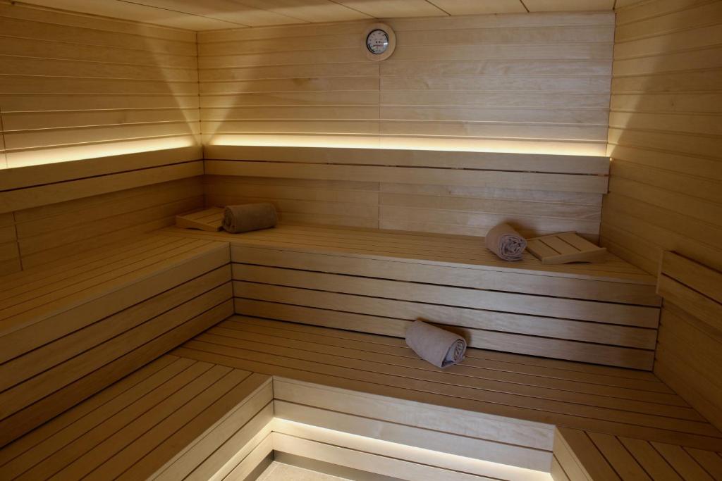 Sauna Chateau du Clos de la Ribaudiere Hôtels Spa à Chasseneuil-du-Poitou