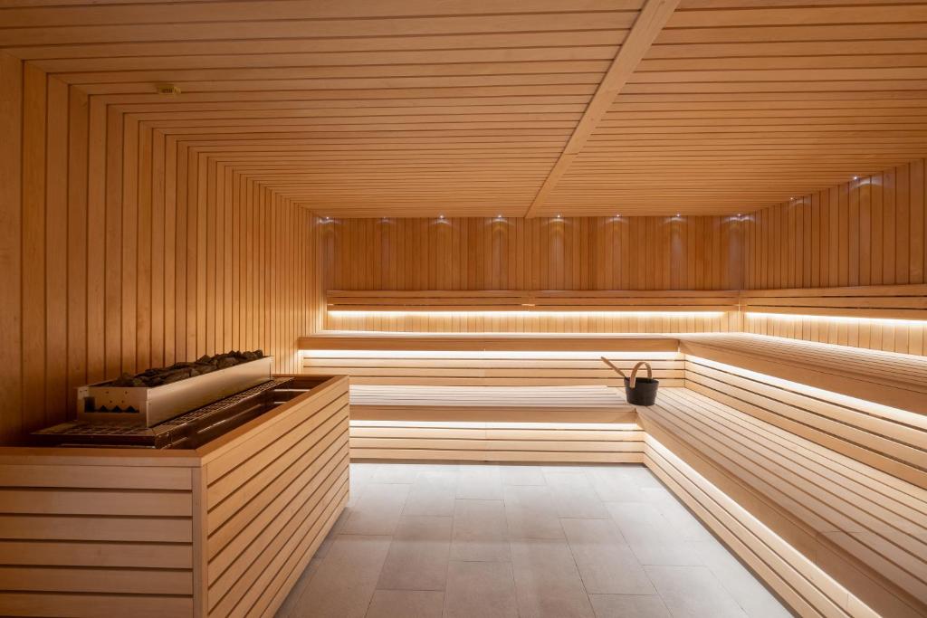 Sauna GOLDEN TULIP LYON OUEST TECHLID Hôtel & Spa Limonest Sauna GOLDEN TULIP LYON OUEST TECHLID Hôtel & Spa Limonest