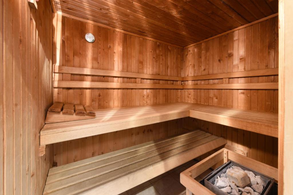 Sauna Loc'Hôtel Alpen Sports Spa à Les Gets Sauna Loc'Hôtel Alpen Sports Spa à Les Gets