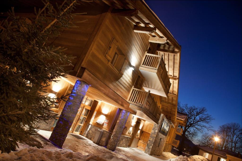 extérieure CGH Résidences & Spas La Reine des Prés Spa à Samoëns