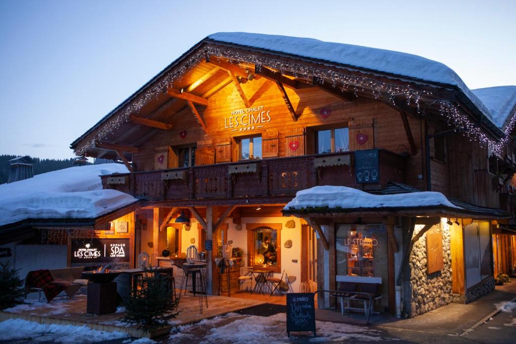 extérieure Chalet-Hôtel Les Cimes Hôtels Spa à Le Grand-Bornand extérieure Chalet-Hôtel Les Cimes Hôtels Spa à Le Grand-Bornand