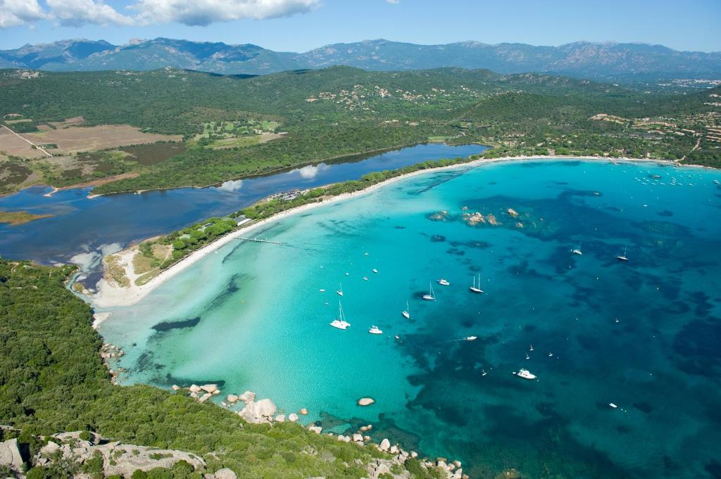extérieure Hôtel Lodges Moby Dick & Spa Porto-Vecchio extérieure Hôtel Lodges Moby Dick & Spa Porto-Vecchio