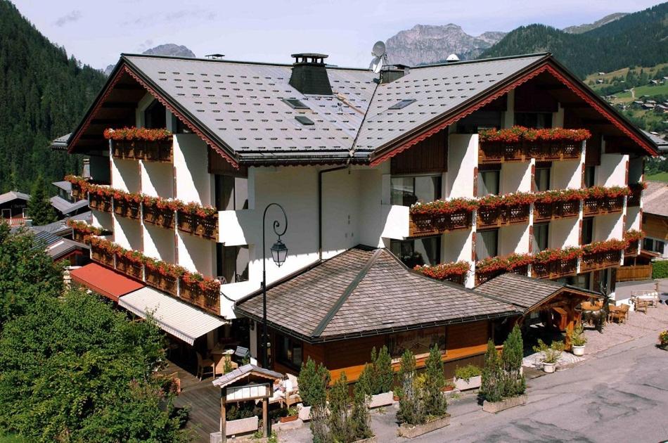 extérieure Hôtel Macchi Restaurant & Spa Châtel extérieure Hôtel Macchi Restaurant & Spa Châtel