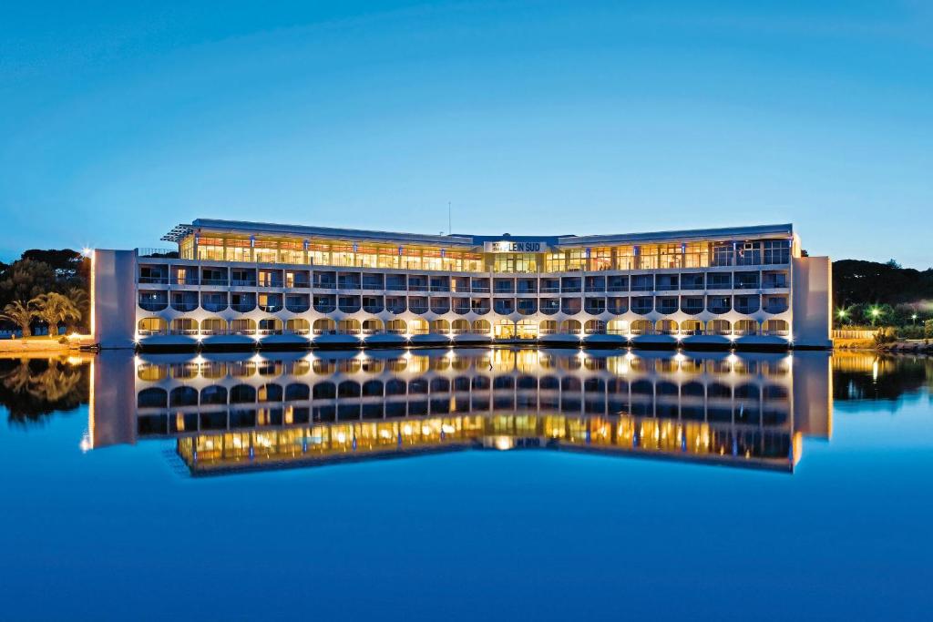 extérieure Hôtels Spa à Hyères Club Le Plein Sud Vacances Bleues