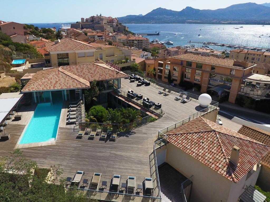 extérieure Le Mariana Hôtels Spa à Calvi