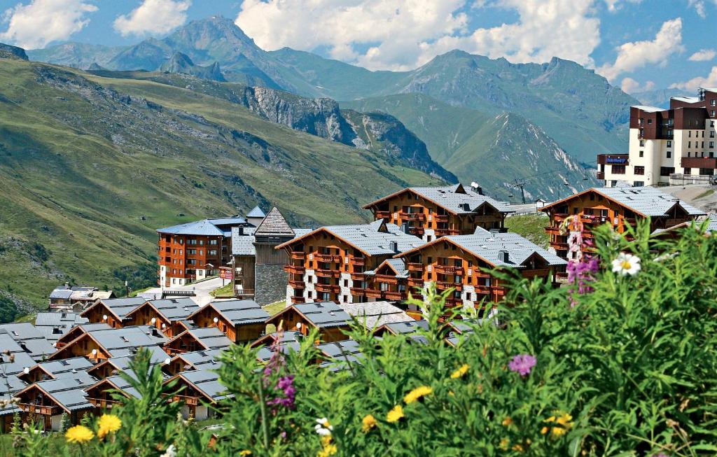 extérieure Résidence Pierre & Vacances Premium Les Alpages de Reberty Hôtel & Spa à Les Menuires extérieure Résidence Pierre & Vacances Premium Les Alpages de Reberty Hôtel & Spa à Les Menuires